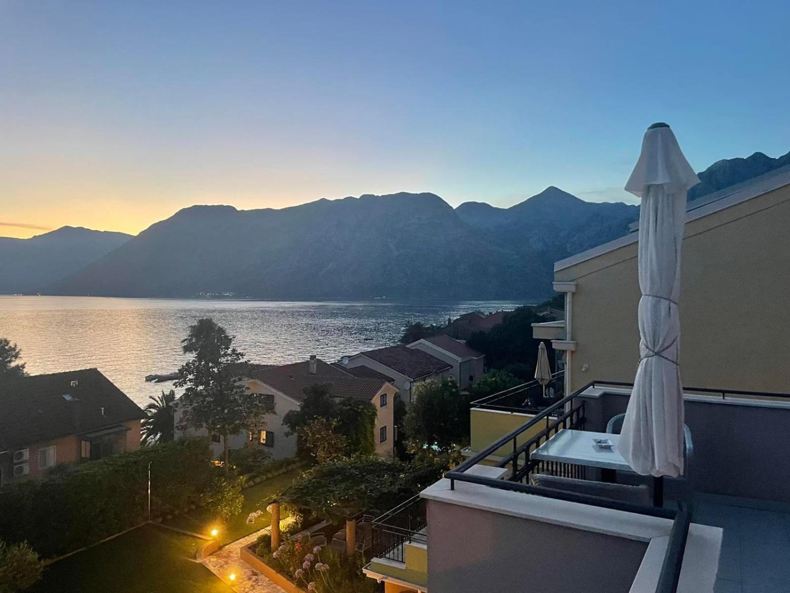 Apartmani Bobo Kotor Exteriör bild